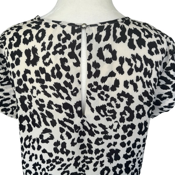 Lily WhiteBlack and White Cheetah Print Blouse Medium - Picture 7 of 13